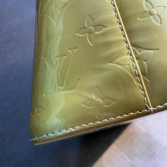 Authentic Louis Vuitton Vernis tote - Picture 7 of 16